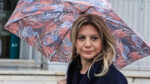 Δημοσκόπηση Metron Analysis: Η Μαρία Καρυστιανού «σαρώνει» σε δημοφιλία με 50%