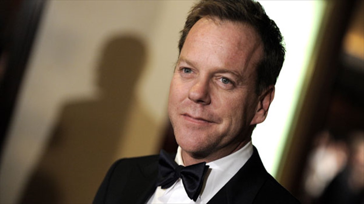 ΕΚΤΑΚΤΟ: ΣΥΝΕΛΗΦΘΗ ΓΝΩΣΤΟΣ ΗΘΟΠΟΙΟΣ ΓΙΑΤΙ ΕΠΙΤΕΘΗΚΕ ΣΕ ΟΔΗΓΟ...