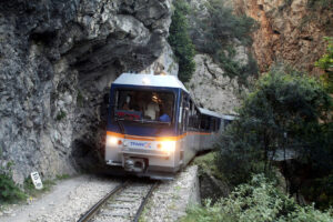 ΟΔΟΝΤΩΤΟΣ: ΣΥΡΜΟΣ ΠΡΟΣΕΚΡΟΥΣΕ ΣΕ ΒΡΑΧΟ