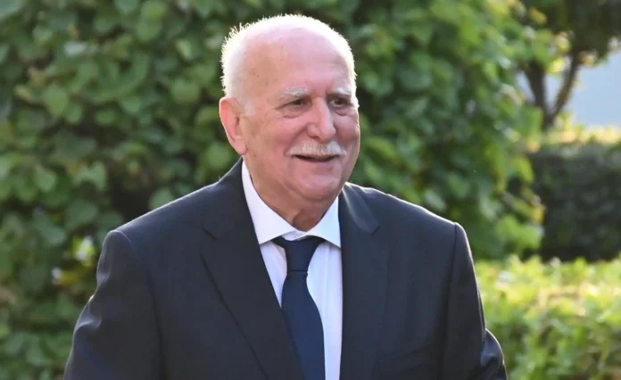 Στο αποτεφρωτήριο Ριτσώνας το τελευταίο αντίο στον Γιώργο Παπαδάκη