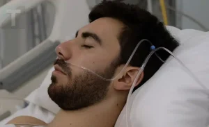 Περισσότεροι άνθρωποι πεθαίνουν από καρδιακή ανεπάρκεια, προειδοποιούν οι γιατροί: Όσο δύσκολο κι αν είναι, πρέπει να εγκαταλείψετε αυτές τις 4 συνήθειες