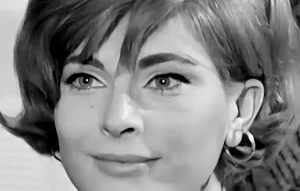 Πέθανε μακριά από τα φώτα της δημοσιότητας η όμορφη «αδελφή» του Θανάση Βέγγου στην ταινία παπατρέχας