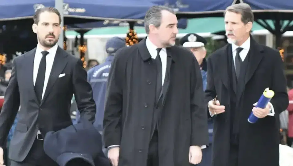 Κηδεία Πριγκίπισσας Ειρήνης: Παύλος, Νικόλαος και Φίλιππος Ντε Γκρες στη Μητρόπολη