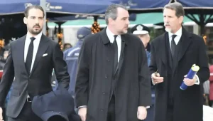 Κηδεία Πριγκίπισσας Ειρήνης: Παύλος, Νικόλαος και Φίλιππος Ντε Γκρες στη Μητρόπολη