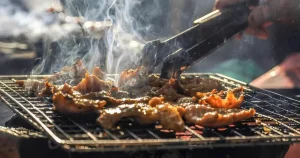 Τσικνοπέμπτη 2026: Ποια ημέρα πέφτει – Θα σας εκπλήξει