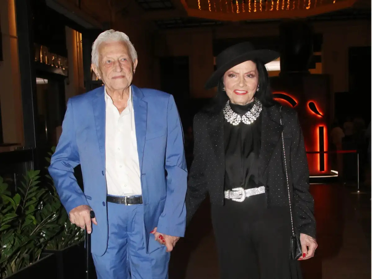 Βαρύ πένθος για την Ζωζώ Σαπουντζάκη – Δυστυχώς πέθανε ο…