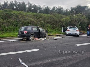 Σοκαριστικό τροχαίο στον ΒΟΑΚ – Μια γυναίκα χωρίς τις αισθήσεις της, 3 τραυματίες (Φωτογραφίες)
