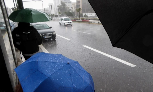 ΠΝΙΓΕΤΑΙ Η ΑΤΤΙΚΗ: ΞΕΣΠΑΣΕ ΣΦΟΔΡΗ ΚΑΤΑΙΓΙΔΑ