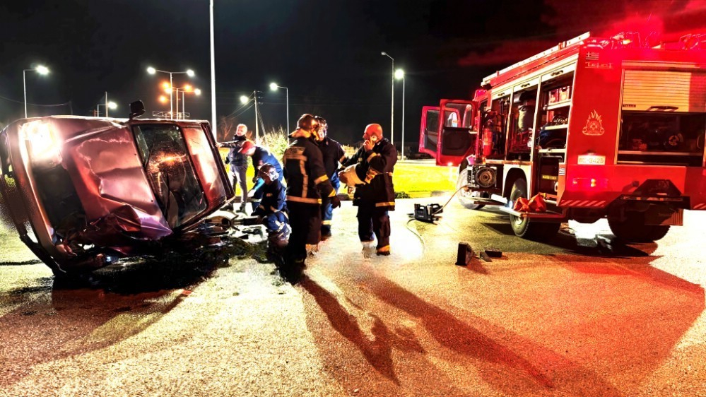 ΣΟΚ – Απεγκλωβισμός και σοβαρά τραυματίας σε σφοδρό τροχαίο με τρία νεαρά άτομα