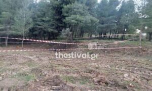 «Ήταν χωρίς κεφάλι, είδα ένα χέρι με δαχτυλίδι»: Μαθεύτηκε ποιανού είναι η σορός που βρέθηκε στη Χαλκιδική