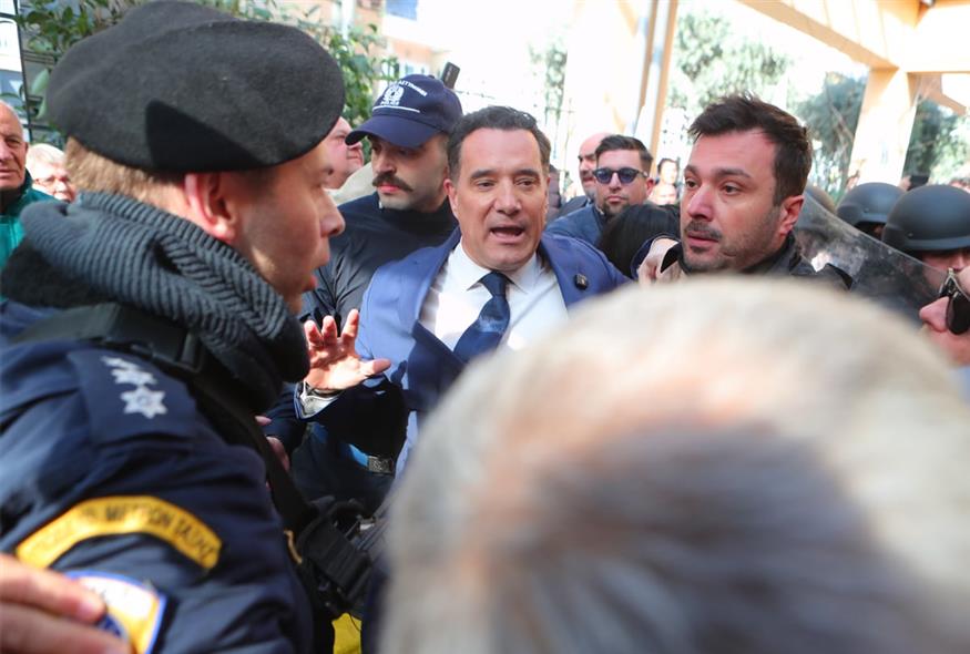 Μόλις μαθεύτηκε για τον Άδωνι Γεωργιάδη – Δύσκολες ώρες για τον Υπουργό Υγείας μετά τα επεισόδια στη Νίκαια