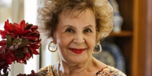 Ζει μόνη της στα 95 η γνωστή ηθοποιός και διάσημη χορεύτρια του ελληνικού κινηματογράφου