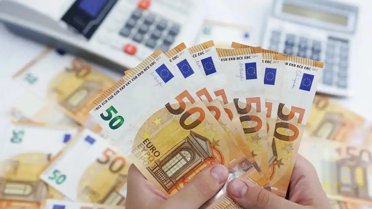 ΑΝΑΤΡΟΠΗ ΜΕ ΤΙΣ ΣΥΝΤΑΞΕΙΣ ΜΑΡΤΙΟΥ: ΠΟΙΟΙ ΘΑ ΠΛΗΡΩΘΟΥΝ ΑΡΓΟΤΕΡΑ - Ο ΛΟΓΟΣ