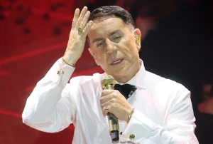 ΕΚΤΑΚΤΟ ΓΙΑ ΜΑΖΩΝΑΚΗ: ΤΙ ΕΙΠΕ Ο ΓΙΑΤΡΟΣ ΤΟΥ ΜΕΤΑ ΤΟ ΧΕΙΡΟΥΡΓΕΙΟ