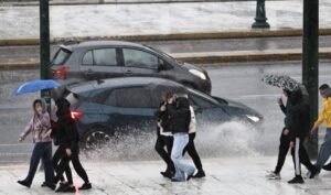 ΕΚΤΑΚΤΟ ΔΕΛΤΙΟ ΚΑΙΡΟΥ για Αττική – Σoκ τι έpxεται τις επόμενες ώρες, το ανακοίνωσαν οι μετεωρολόγοι