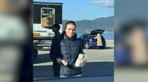 ΜΟΛΙΣ ΜΑΘΕΥΤΗΚΕ: ΠΟΥ ΕΜΕΝΕ ΤΟΣΟ ΚΑΙΡΟ Η ΛΟΡΑ ΣΤΗ ΓΕΡΜΑΝΙΑ – ΤΟ ΣΠΙΤΙ ΗΤΑΝ ΤΟΥ…