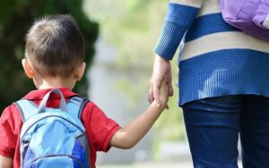 ΚΛΕΙΣΤΑ ΣΧΟΛΕΙΑ ΑΥΡΙΟ: ΑΝΑΣΤΑΤΩΜΕΝΟΙ ΟΙ ΓΟΝΕΙΣ