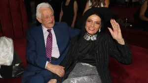 ΜΕΤΑ ΤΟΝ ΘΑΝΑΤΟ ΤΟΥ ΚΑΛΟΥ ΤΗΣ – Η ΒΑΣΙΛΙΣΣΑ ΤΗΣ ΝΥΧΤΑΣ ΖΩΖΩ ΔΕΝ ΜΠΟΡΕΙ ΝΑ…