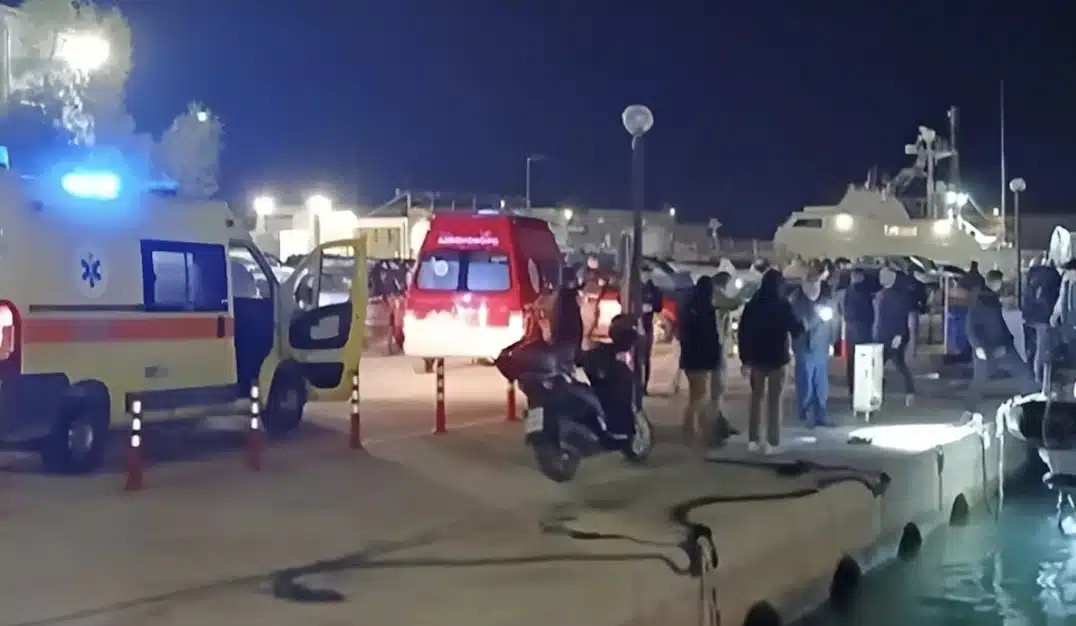 ΕΚΤΑΚΤΟ: ΑΝΕΒΗΚΕ Ο ΑΡΙΘΜΟΣ ΤΩΝ ΝΕΚΡΩΝ - ΕΘΝΙΚΗ ΤΡΑΓΩΔΙΑ