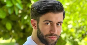 “Δεν μπορώ να πιστέψω ότι…” Με καρκίνο διαγνώστηκε ο νεαρός ηθοποιός Νίκος Μέλλος