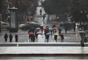 ΠΡΟΣΟΧΗ: «Ώρα μηδέν» στην Αττική – Τι ώρα «ανοίγουν οι ουρανοί» στην Αθήνα