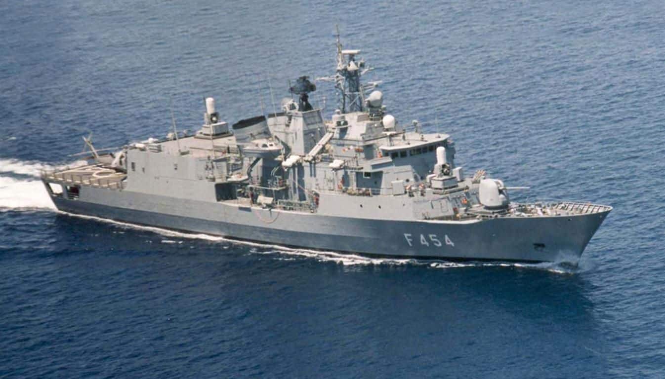 Αναφορές ότι η φρεγάτα «Ψαρά» εξουδετέρωσε ιρανικό σμήνος drones Shahed χωρίς να εκτοξεύσει πύραυλο