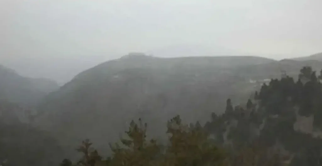 Χιονίζει αυτή την ώρα – Αναμένεται να ενισχυθεί τις επόμενες ώρες