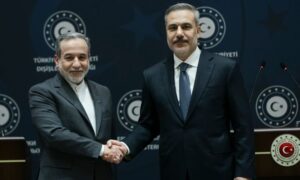 EKTAKTO ΤΩΡΑ ΓΙΑ ΤΟΥΡΚΙΑ: ΠΑΡΑΒΙΑΣΤΗΚΑΝ ΤΑ ΣΥΝΟΡΑ