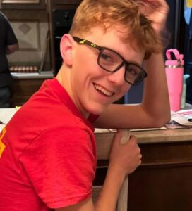 ΝΕΚΡΟΣ ΜΑΘΗΤΗΣ ΛΥΚΕΙΟΥ ΤΗΝ ΩΡΑ ΤΟΥ ΠΑΙΧΝΙΔΙΟΥ – ΤΟΥ ΗΡΘΕ Η ΜΠΑΛΑ ΣΤΟ ΚΕΦΑΛΙ, ΕΜΕΙΝΕ ΕΓΚΕΦΑΛΙΚΑ ΝΕΚΡΟΣ ΚΑΙ ΜΕΤΑ ΑΠΟ ΛΙΓΟ ΠΕΘΑΝΕ