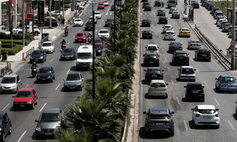 Διακόπηκε η κυκλοφορία – Μεγάλη καραμπόλα οχημάτων ΤΩΡΑ – Αναφορές για τραυματίες