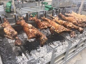 Ξεφεύγουν οι τιμές για το Πάσχα – Τόσο θα πάει το κιλό σε κατσίκι και αρνί