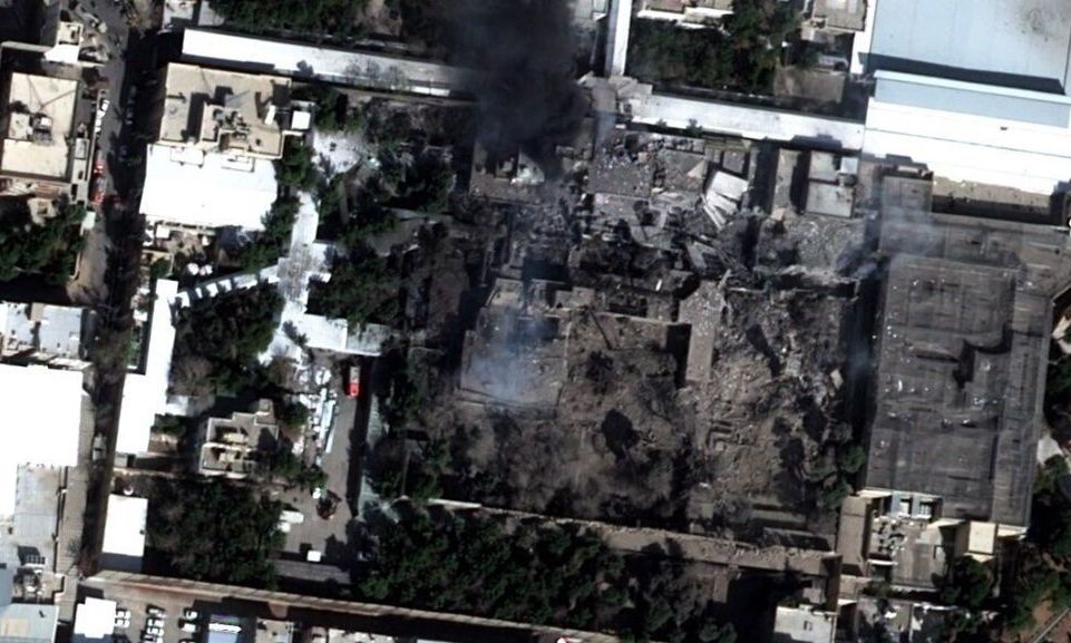 EKTAKTO ΤΩΡΑ: 50 ΜΑΧΗΤΙΚΑ ΑΕΡΟΣΚΑΦΗ ΜΕ 100 ΒΟΜΒΕΣ ΠΕΤΑΞΑΝ ΣΤΟΝ ΟΥΡΑΝΟ