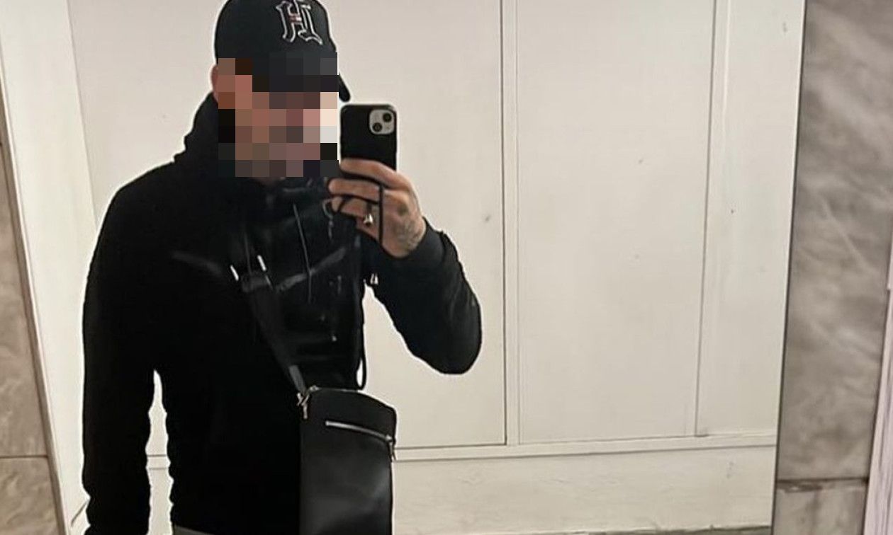 Αυτός είναι ο πασίγνωστος Έλληνας τράπερ που συνελήφθη - Έχει εκτίσει ποινή φυλάκισης και είναι ζευγάρι με πασίγνωστη influencer