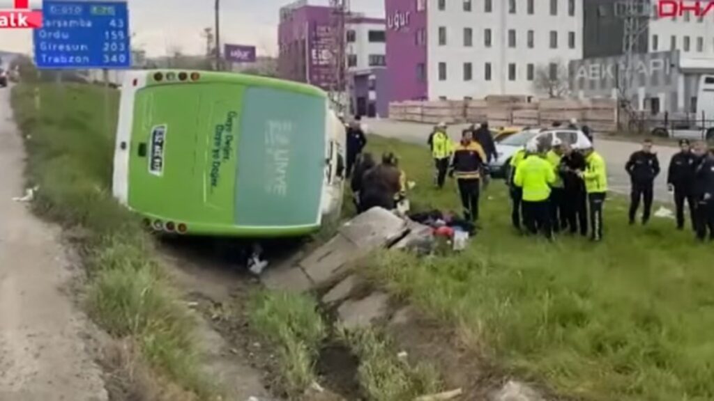 Ανατροπή λεωφορείου με μαθητές – Τεράστια Αγωνία για τα παιδιά