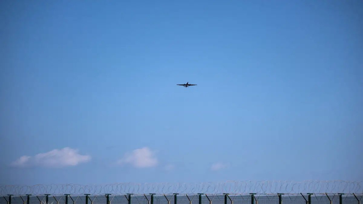 ΧΑΟΣ ΤΩΡΑ ΣΤΟ ΑΕΡΟΔΡΟΜΙΟ ΤΗΣ ΛΑΡΝΑΚΑΣ - ΠΑΝΙΚΟΒΛΗΤΟΙ ΟΙ ΠΟΛΙΤΕΣ