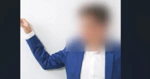 Αυτός είναι ο τραγουδιστής που βρέθηκε μαχαιρωμένος: Μόλις κυκλοφόρησε το όνομα δεν μπορεί να το πιστέψει κανείς