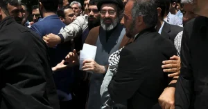 ΕΚΤΑΚΤΟ ΓΙΑ ΤΟΝ ΔΙΑΔΟΧΟ ΤΟΥ ΧΑΜΕΝΕΙ ΣΤΟ ΙΡΑΝ: ΕΓΙΝΕ ΑΥΤΟ ΠΟΥ ΦΟΒΟΤΑΝ ΟΛΟΣ Ο ΠΛΑΝΗΤΗΣ