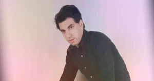 ΜΑΘΕΥΤΗΚΕ Η ΑΛΗΘΕΙΑ ΓΙΑ ΤΟΝ ΤΡΑΓΟΥΔΙΣΤΗ ΠΟΥ ΣΚΟΤΩΣΑΝ ΣΤΗΝ ΚΑΡΔΙΤΣΑ