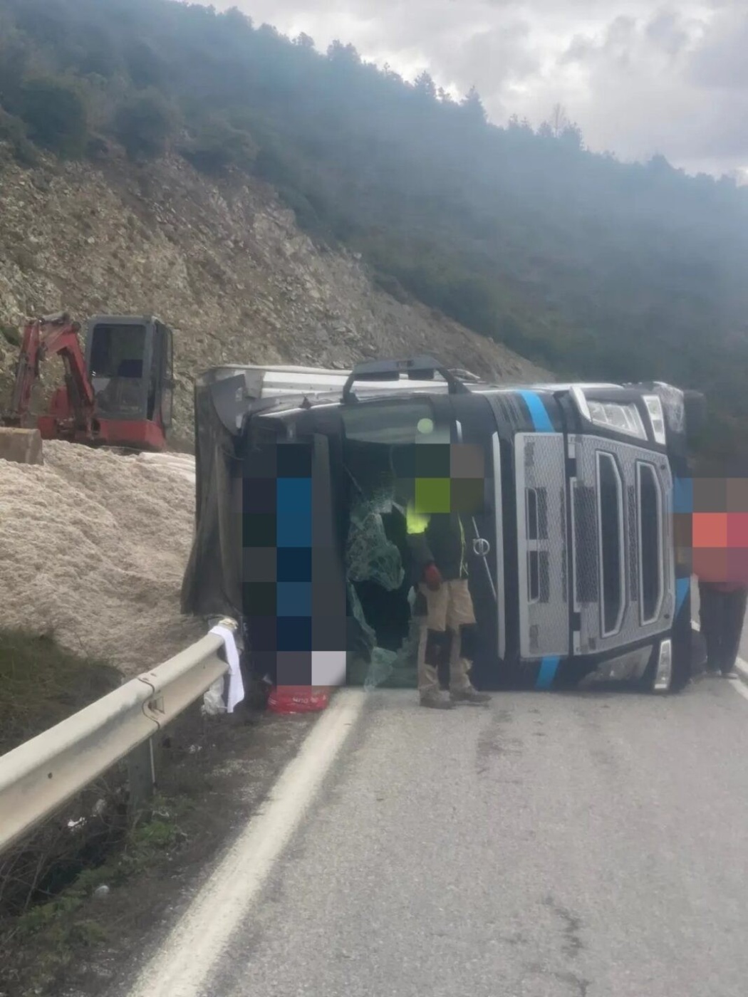 ΕΚΤΑΚΤΟ: ΣΥΝΑΓΕΡΜΟΣ ΜΕΓΑΛΟ ΤΡΟΧΑΙΟ ΑΤΥΧΗΜΑ ΣΤΗΝ ΕΘΝΙΚΗ ΟΔΟ