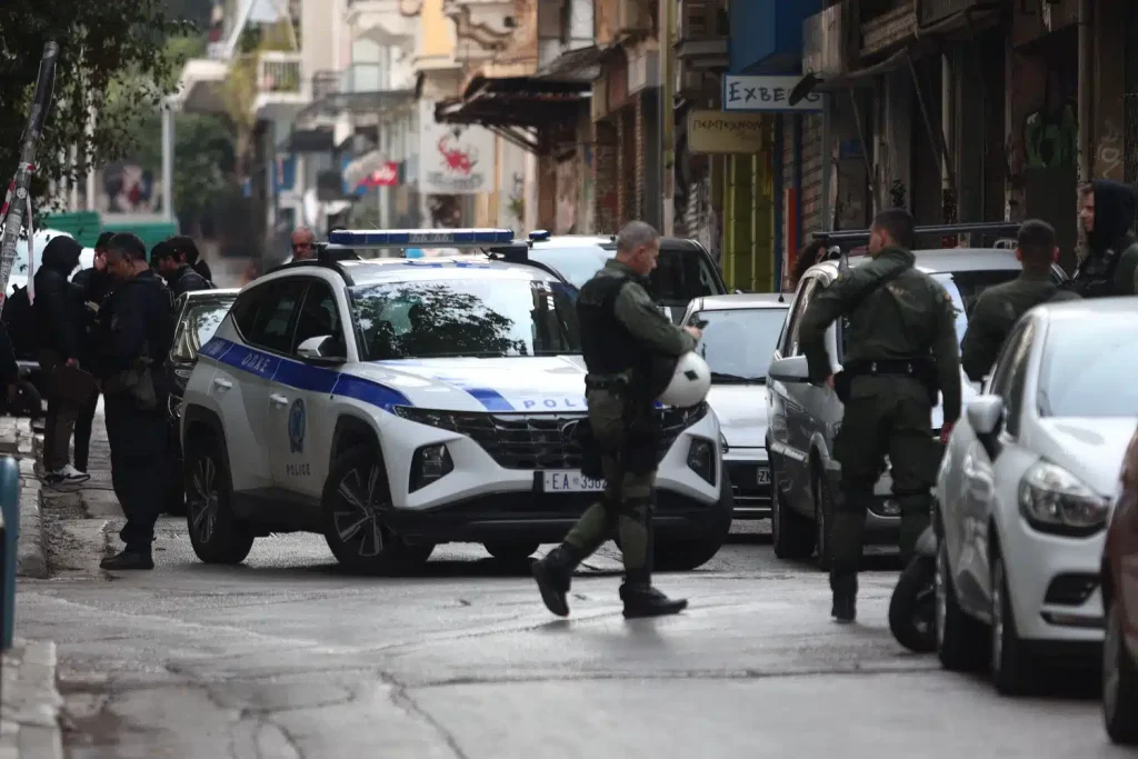 Αυτά είναι τα πασίγνωστα ονόματα της showbiz στο κύκλωμα-«μαμούθ» που φέσωσε τον ΕΦΚΑ με 11 εκατομμύρια ευρώ