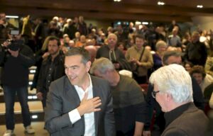 ΔΙΕΡΡΕΥΣΕ ΤΟ ΟΝΟΜΑ ΤΟ ΚΟΜΜΑΤΟΣ ΤΟΥ ΑΛΕΞΗ ΤΣΙΠΡΑ