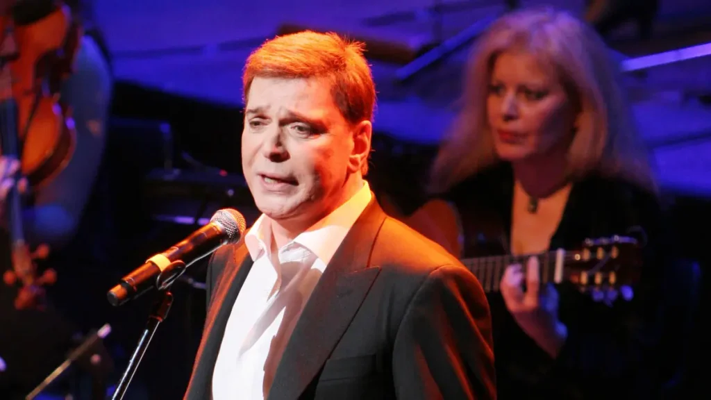 Γιώργος Μαρίνος: Μόλις το αποκάλυψε η ξαδέλφη του για τον θάνατό του – «Έκανε μια…»