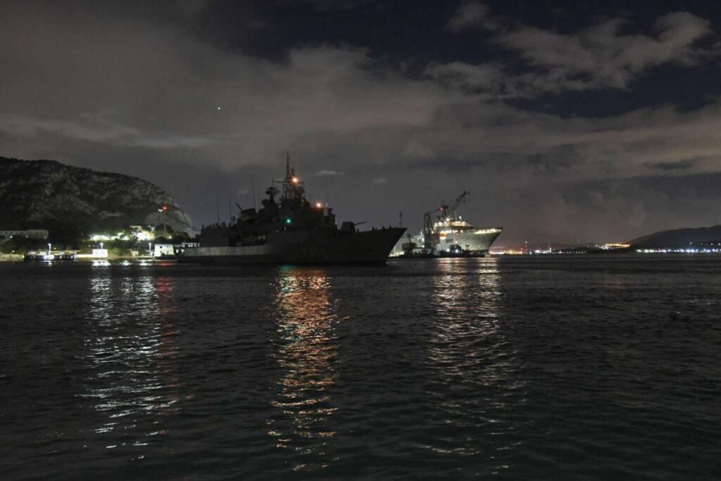 Μήνυμα από το Πολεμικό Ναυτικό: «Παραμένουμε Φρουροί»