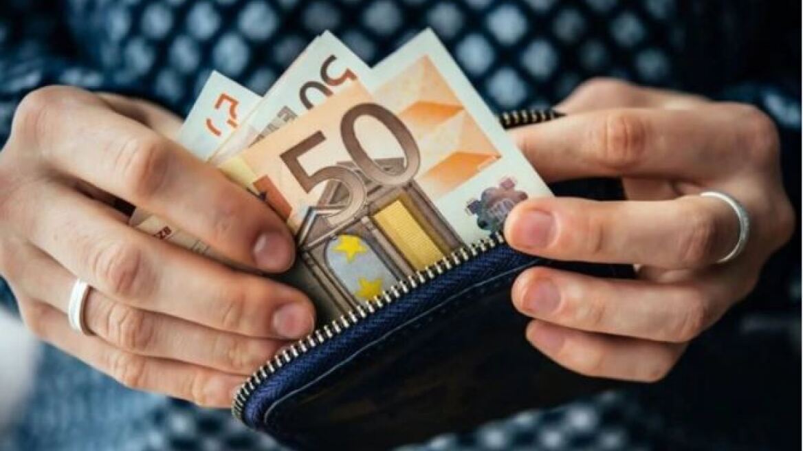 «Κλείδωσε» ο κατώτατος μισθός - Ποιους εργαζόμενους αφορά - Πόσο ανεβαίνει ο μισθός
