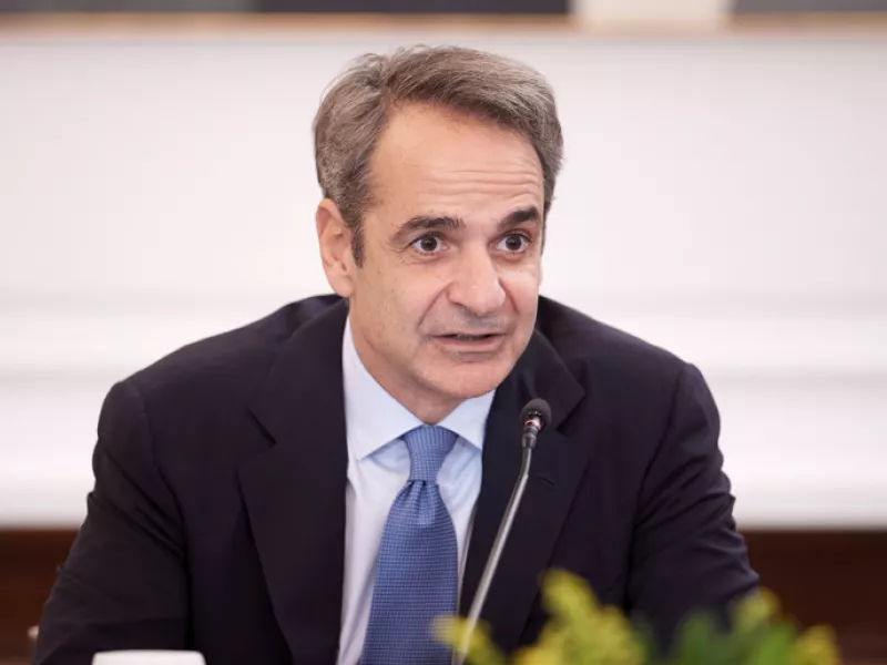 ΒΟΜΒΑ: ΑΥΤΟΣ ΕΙΝΑΙ Ο ΑΝΤΙΚΑΤΑΣΤΑΤΗΣ ΤΟΥ ΜΗΤΣΟΤΑΚΗ – ΤΟΝ ΛΑΤΡΕΥΟΥΝ ΟΙ ΝΕΟΔΗΜΟΚΡΑΤΕΣ