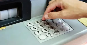 Νέο μόνιμο επίδoμα 100E τον μήνα – Οι δικαιούχοι