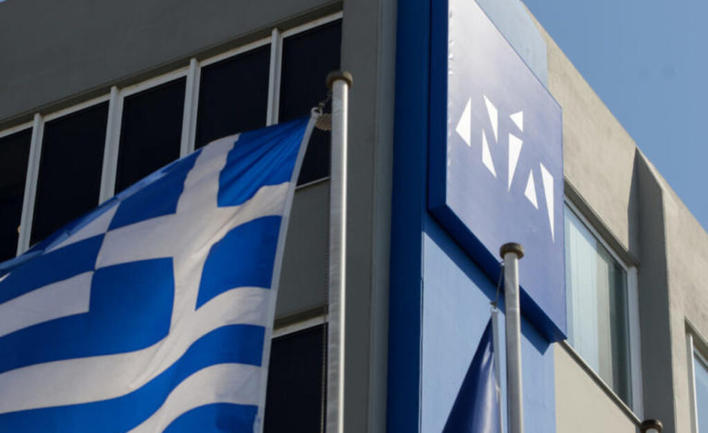 ΘΡΗΝΟΣ: ΝΕΚΡΟΣ ΒΟΥΛΕΥΤΗΣ ΤΗΣ ΝΕΑΣ ΔΗΜΟΚΡΑΤΙΑΣ