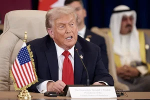 ΕΧΕΤΕ ΤΕΛΕΙΩΣΕΙ: Η ΦΡΑΣΗ ΤΟΥ ΤΡΑΜΠ ΓΙΑ ΤΟΝ ΠΟΛΕΜΟ ΠΟΥ ΕΣΠΕΙΡΕ ΤΟΝ ΠΑΝΙΚΟ