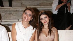 ΕΚΤΑΚΤΟ ΤΩΡΑ ΓΙΑ ΤΗΝ ΚΟΡΗ ΤΗΣ ΜΑΡΙΝΕΛΛΑΣ – ΜΟΛΙΣ ΜΑΘΕΥΤΗΚΕ