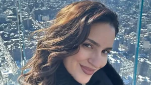 Ξένια Βέρρα: «Πριν κοιµηθώ τα βράδια, ακούω πάντα τους Χαιρετισµούς της Παναγίας, µόνο αυτοί ηρεµούν την ψυχή µου»